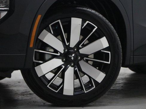 New 2026 Mitsubishi Outlander SE image 3