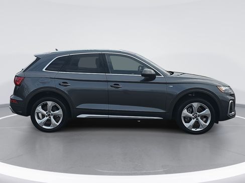 Used 2023 Audi Q5 2.0T Prestige image 2