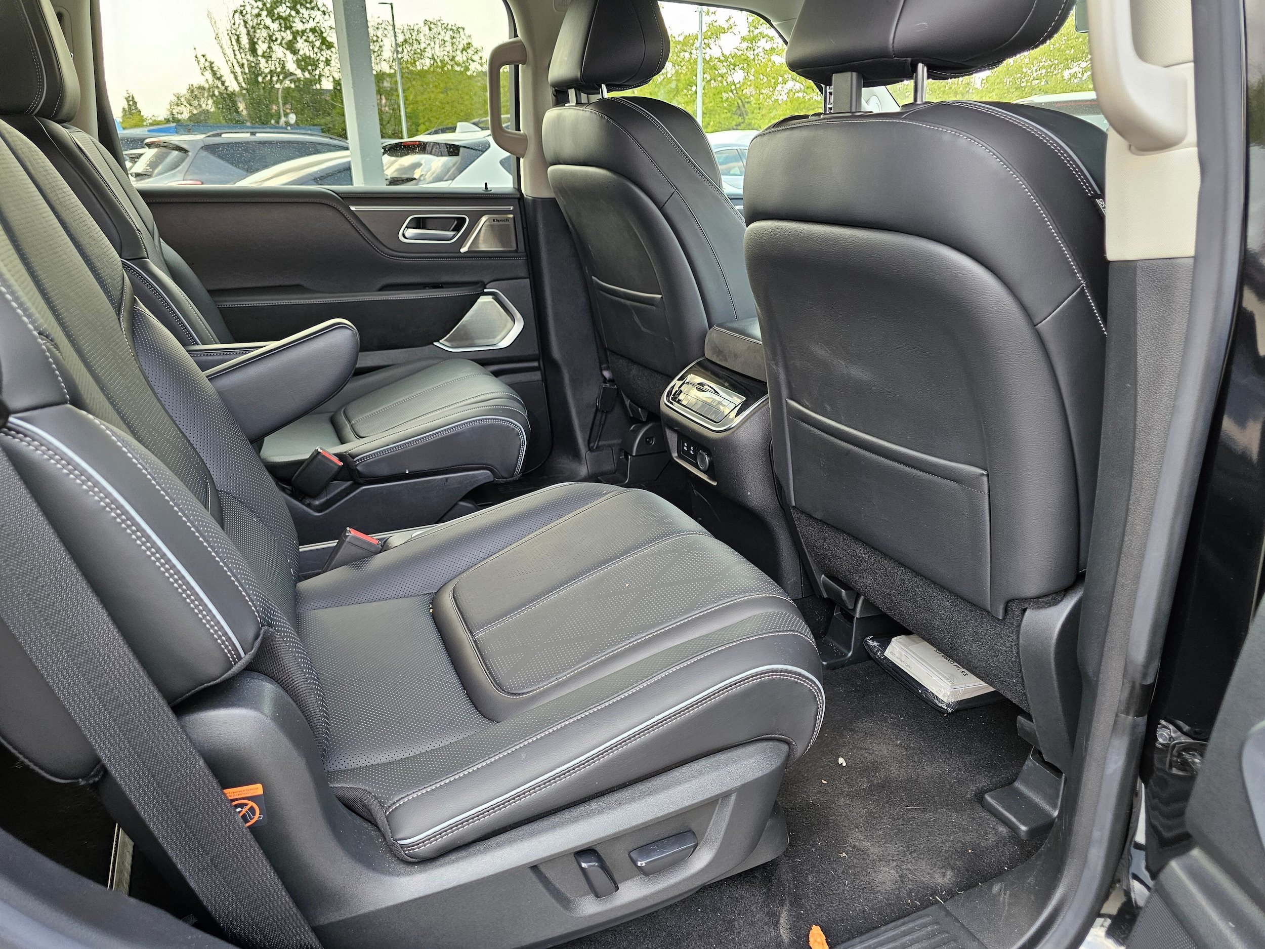 Used 2025 INFINITI QX80 Sensory AWD/4WD image 15