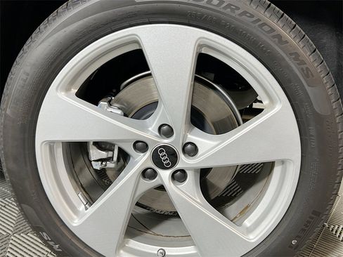 New 2025 Audi Q5 Premium Plus image 30