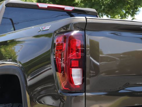 Used 2024 GMC Sierra 1500 Elevation AWD/4WD image 31