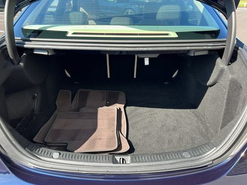 Used 2019 Mercedes-Benz E 300 4MATIC image 7