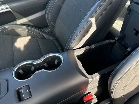 Used 2024 Ford Mustang EcoBoost image 25