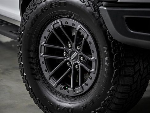 Used 2020 Ford F150 Raptor w/ Equipment Group 802A Luxury AWD/4WD image 3