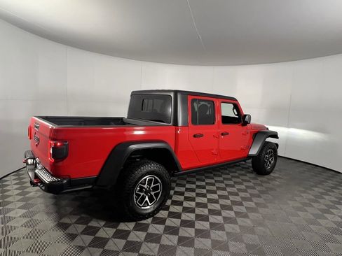 Certified 2024 Jeep Gladiator Rubicon w/ Technology Group image 5