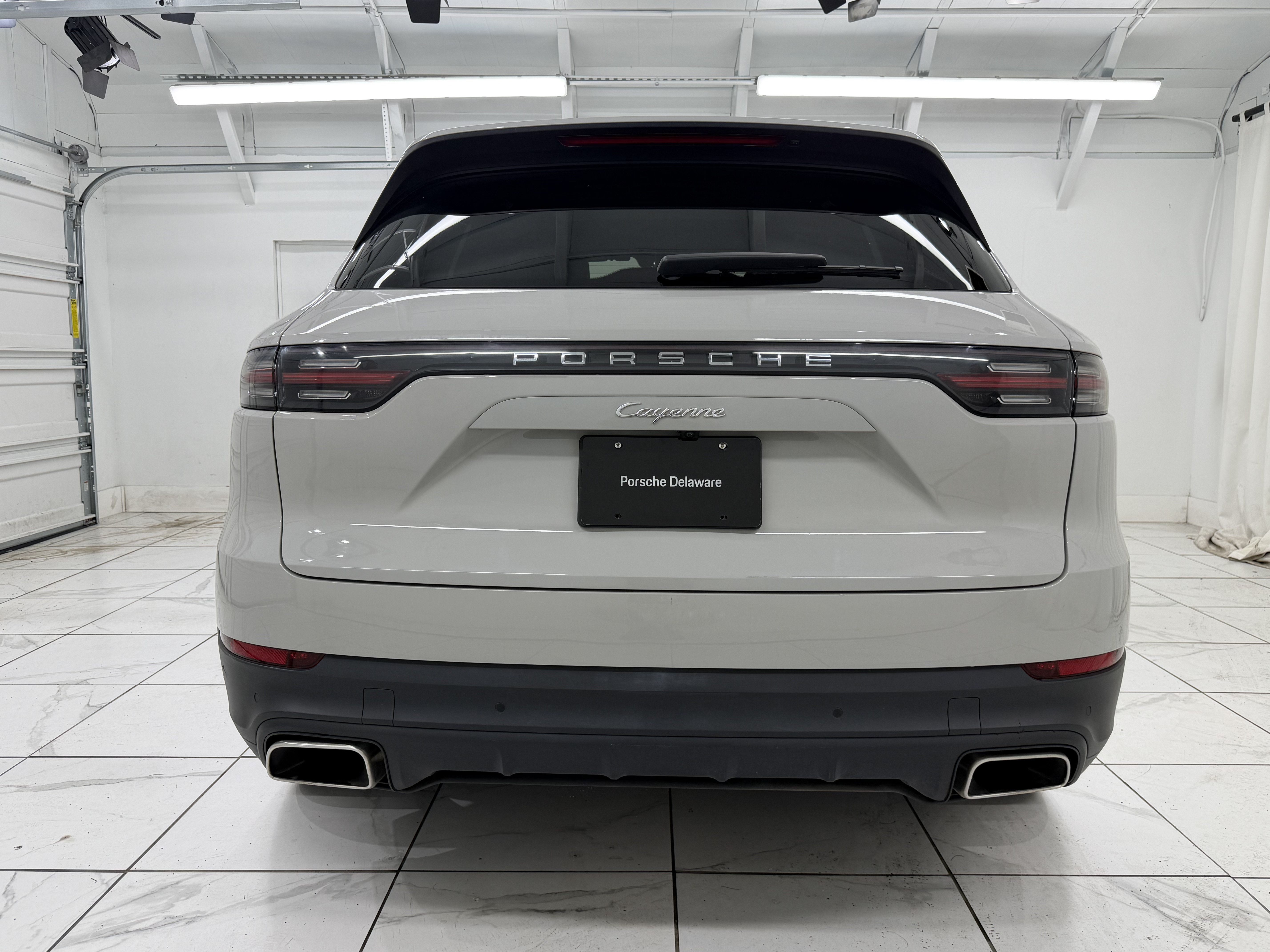 Certified 2023 Porsche Cayenne w/ Premium Package AWD/4WD image 13