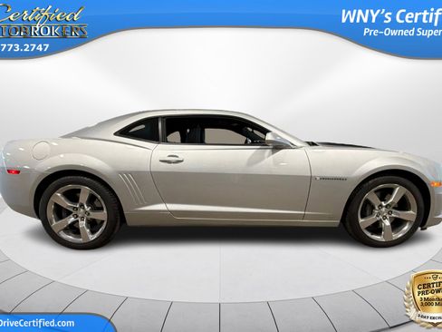 Used 2010 Chevrolet Camaro SS w/ RS Package RWD image 4