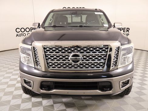 Used 2017 Nissan Titan Platinum Reserve AWD/4WD image 10