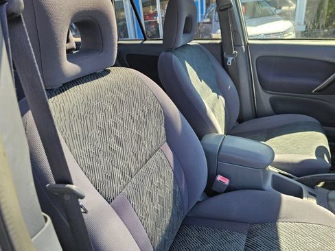 Used 2003 Toyota RAV4 4WD image 12