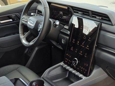 New 2027 GMC Terrain AT4 w/ Convenience Package III AWD/4WD image 10
