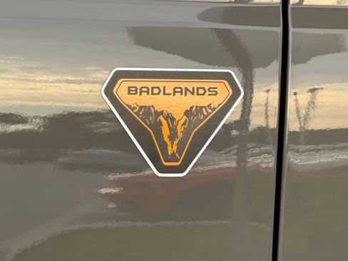 Used 2025 Ford Bronco Badlands AWD/4WD image 5