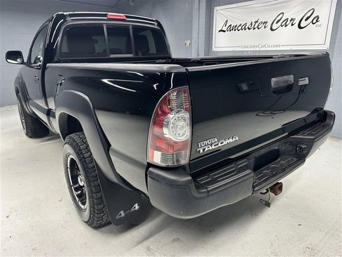 Used 2011 Toyota Tacoma 4x4 Regular Cab image 3