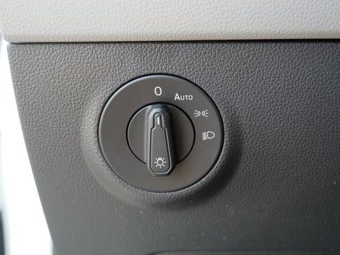 Certified 2024 Volkswagen Taos S AWD/4WD image 24