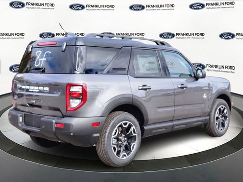 New 2025 Ford Bronco Sport Outer Banks image 4