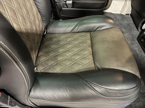 Used 2025 GMC Savana 2500 w/ Driver Convenience Package image 26