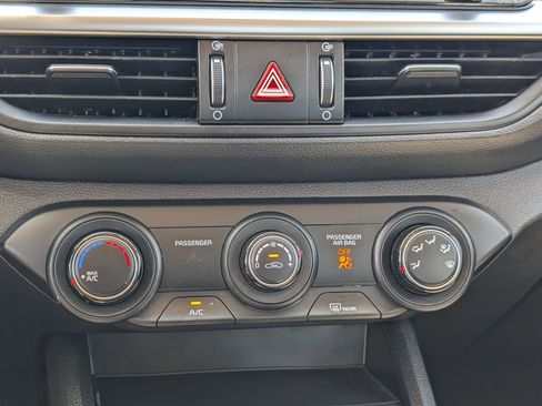 Certified 2023 Kia Forte LXS w/ LXS Technology Package FWD image 20