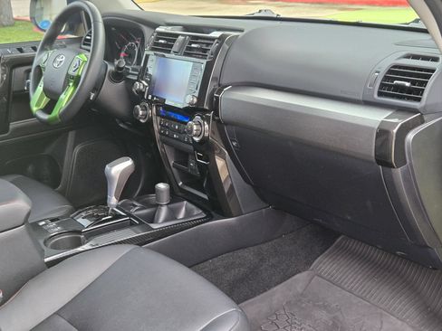 Used 2022 Toyota 4Runner TRD Pro AWD/4WD image 30