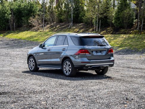Used 2018 Mercedes-Benz GLE 550e 4MATIC image 5