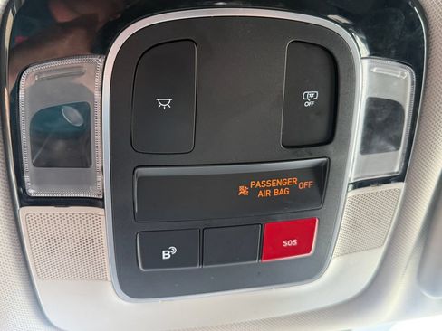 Used 2025 Hyundai Tucson SEL AWD/4WD image 29