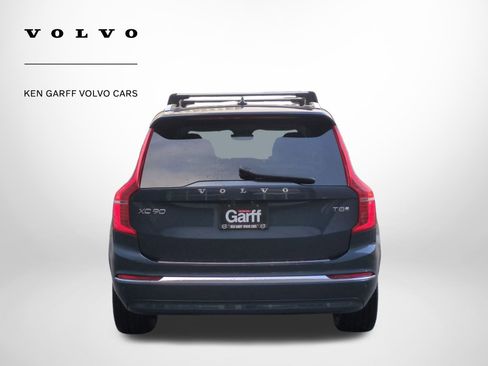Used 2025 Volvo XC90 T8 Ultra w/ Protection Package Premier image 4