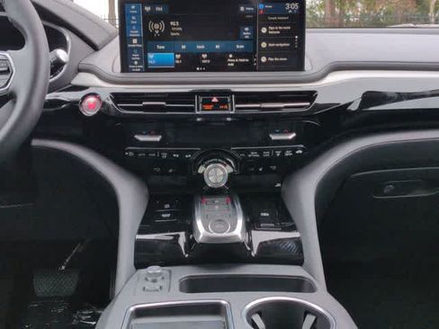 Certified 2026 Acura MDX FWD w/ Technology Package image 30