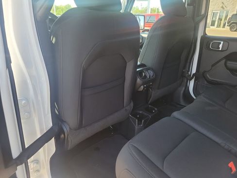 Used 2022 Jeep Wrangler Unlimited Sport AWD/4WD image 20