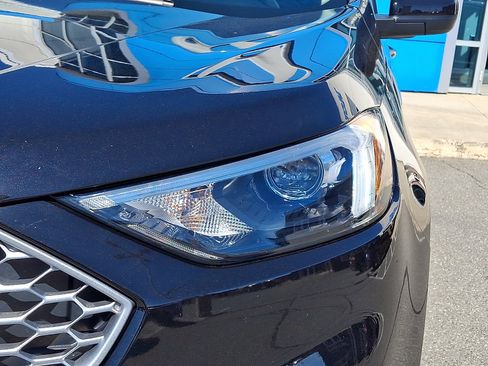 Used 2024 Ford Edge SEL AWD/4WD image 9