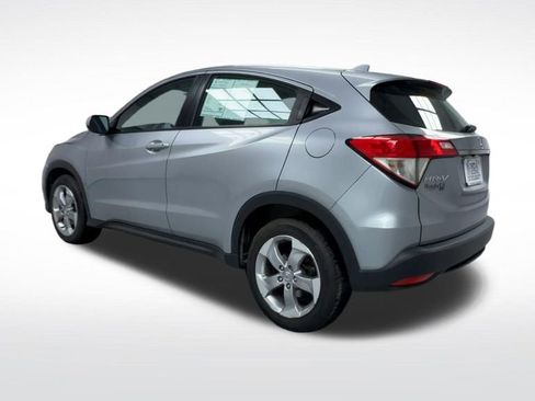 Used 2021 Honda HR-V LX image 6