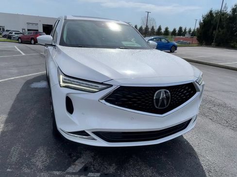 Used 2023 Acura MDX SH-AWD w/ Technology Package image 4