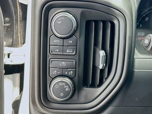 Certified 2024 Chevrolet Silverado 1500 Custom image 10