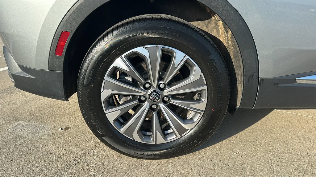 Used 2024 Buick Envision Preferred AWD/4WD image 17