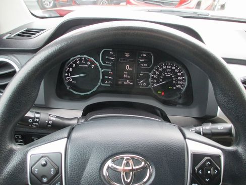 Used 2018 Toyota Tundra SR5 w/ TRD Off Road Package image 26