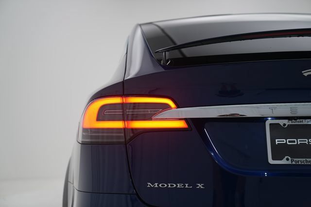 Used 2018 Tesla Model X 75D AWD/4WD image 5