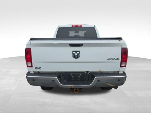 Used 2016 RAM 2500 Tradesman w/ Chrome Appearance Group AWD/4WD image 7