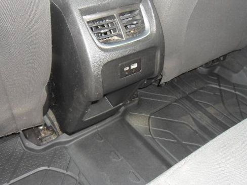 Used 2019 Chevrolet Blazer LT FWD image 18