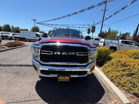 Used 2022 RAM 3500 Big Horn AWD/4WD image 3