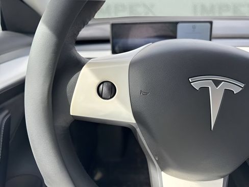 Used 2021 Tesla Model 3 Standard Range Plus RWD image 15