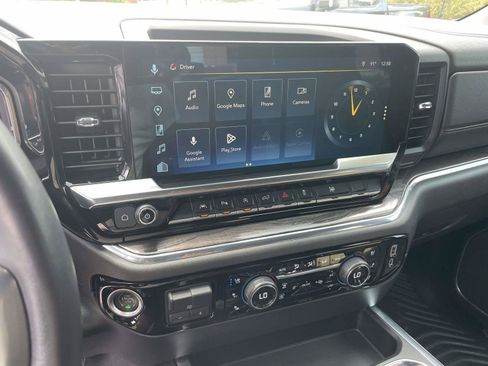 Used 2023 Chevrolet Silverado 1500 LTZ RWD image 12