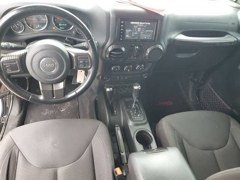 Used 2018 Jeep Wrangler Unlimited Sport S AWD/4WD image 9