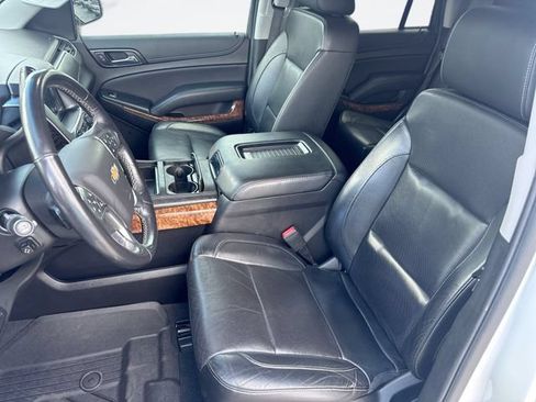 Used 2019 Chevrolet Tahoe Premier AWD/4WD image 11