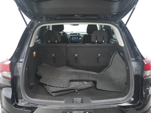 Used 2022 Chevrolet TrailBlazer LT w/ Convenience Package FWD image 16