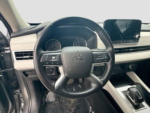 Used 2022 Mitsubishi Outlander SEL FWD image 11