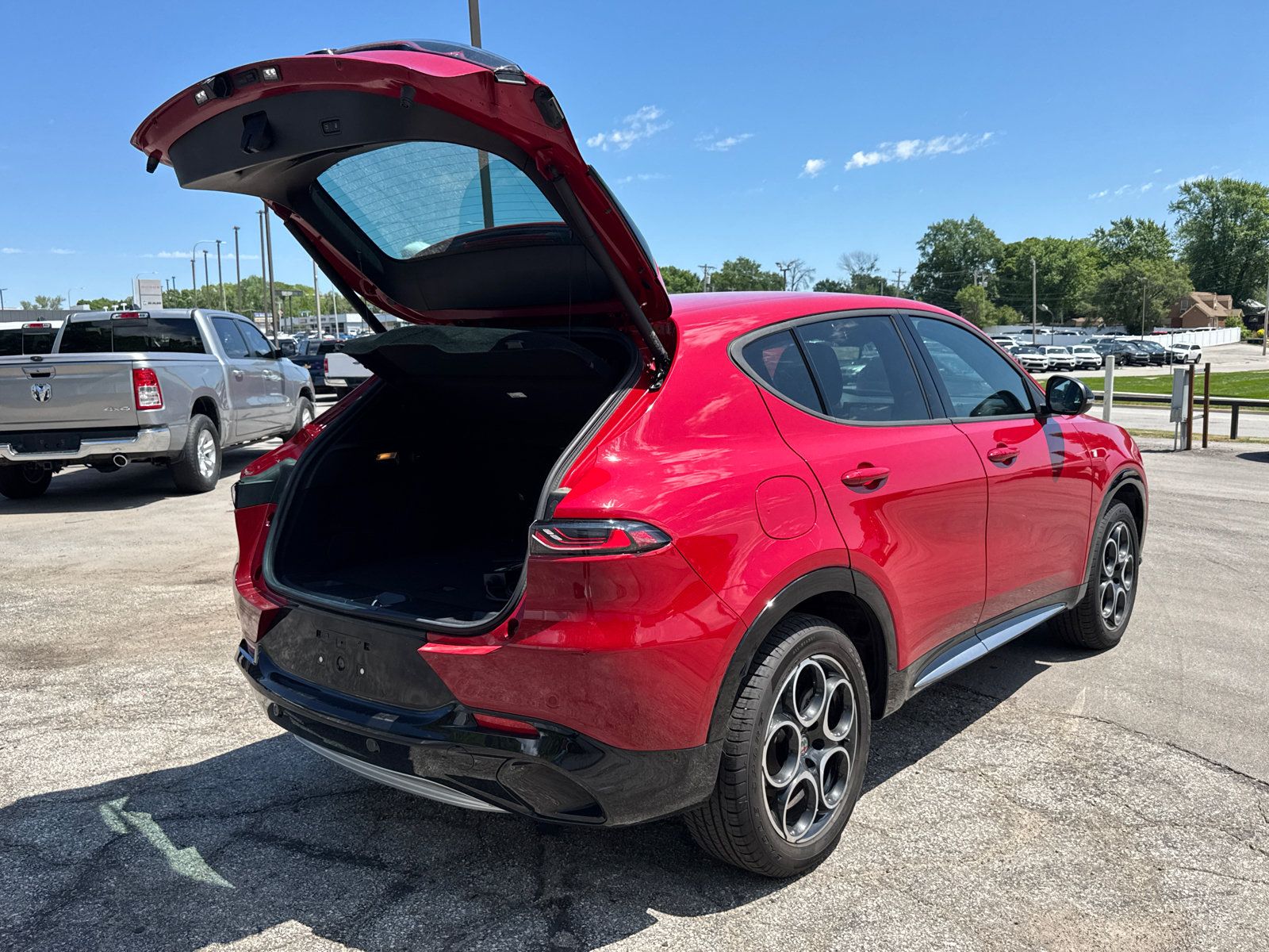 Used 2024 Alfa Romeo Tonale Ti AWD/4WD image 17