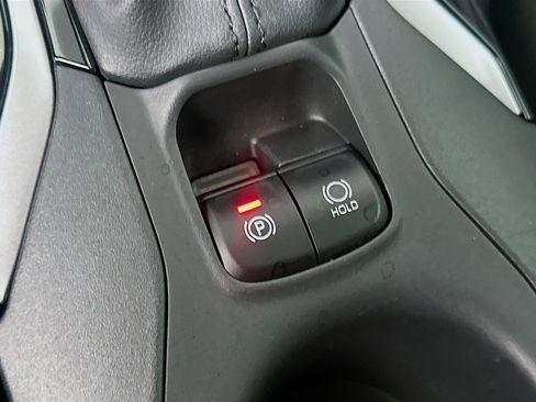 Used 2023 Toyota Corolla Cross LE image 25