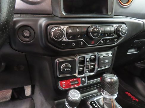 Used 2021 Jeep Gladiator Mojave image 48