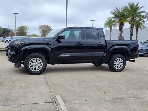 Used 2024 Toyota Tacoma SR5 image 3