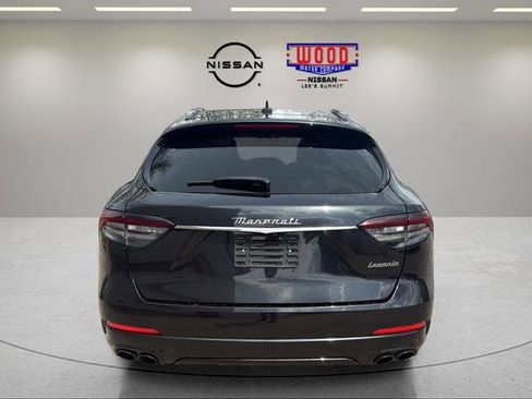 Used 2022 Maserati Levante GT AWD/4WD image 3