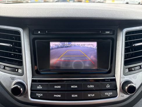 Used 2017 Hyundai Tucson SE image 17