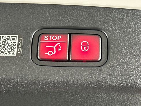 Certified 2026 Mercedes-Benz GLC 300 4MATIC image 21