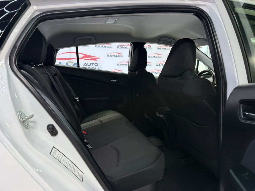 Used 2022 Toyota Prius LE FWD image 40